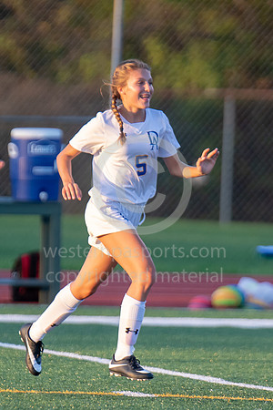 Soccer-Girls_Yough vs Derry_20180919-KR1_8631