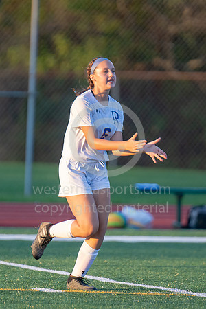 Soccer-Girls_Yough vs Derry_20180919-KR1_8647