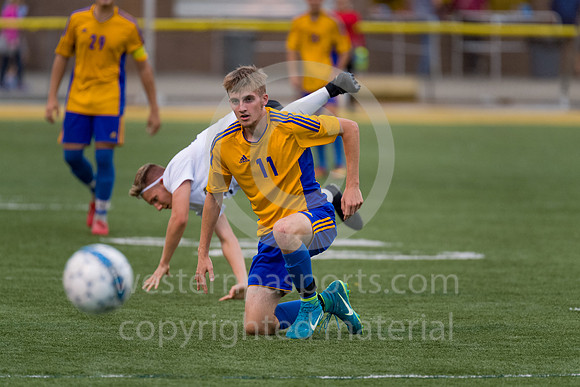 DerrySoccer-SeniorNight-101018-3913