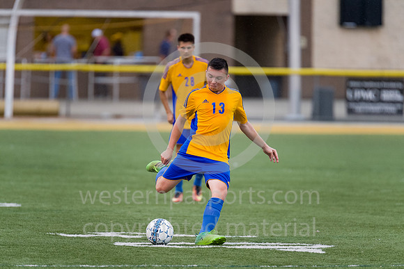 DerrySoccer-SeniorNight-101018-3941