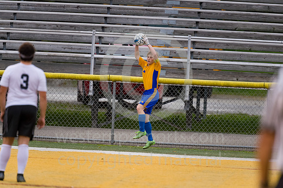 DerrySoccer-SeniorNight-101018-3961