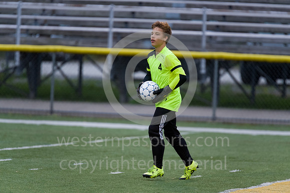 DerrySoccer-SeniorNight-101018-3989
