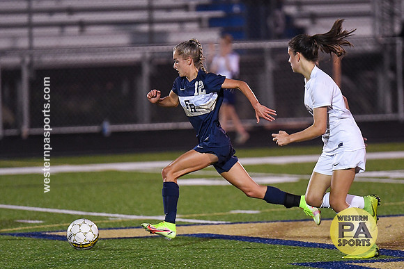 Girls Soccer-FR vs Hampton_20210916-KR1_4832