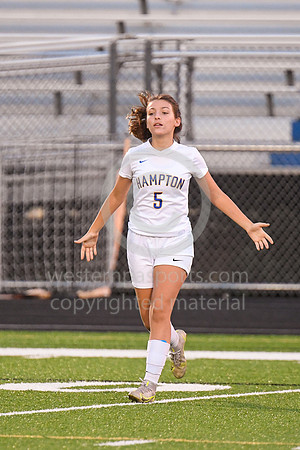 Girls Soccer-FR vs Hampton_20210916-KR1_4300