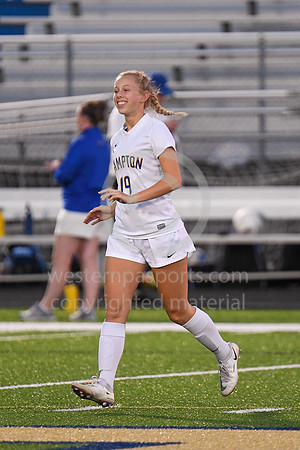 Girls Soccer-FR vs Hampton_20210916-KR1_4382