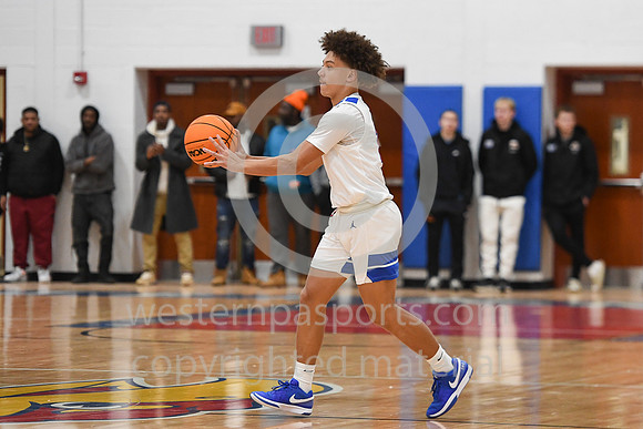 Boys Hoops_Jeannette vs GCC_20250110-KR1_5114