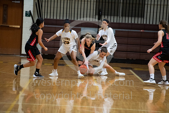 120718-Girls Hoops-Greensburg Salem Tourney-6655