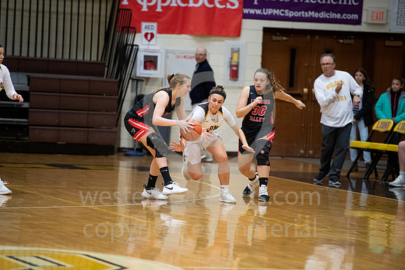 120718-Girls Hoops-Greensburg Salem Tourney-6689