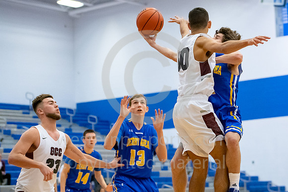 Boys Hoops_GCC vs Derry_20181215-KR1_3305