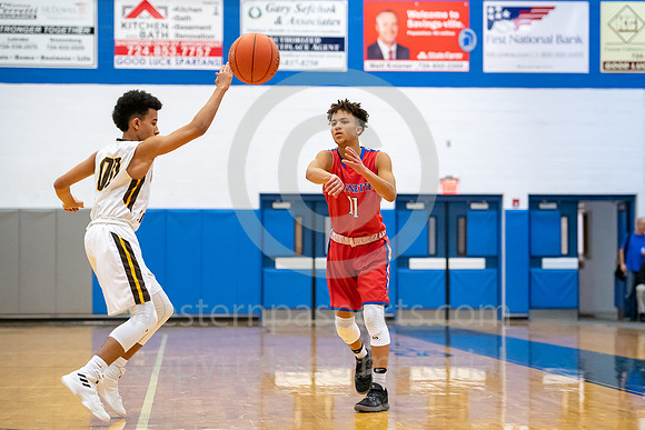 Boys Hoops_GS vs Jeannette_20181215-KR1_5693