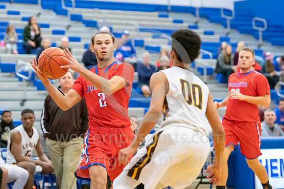 Boys Hoops_GS vs Jeannette_20181215-KR1_5736