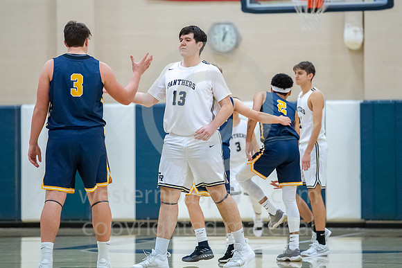 Boys Hoops_FR vs Mars_20181217-KR1_7317