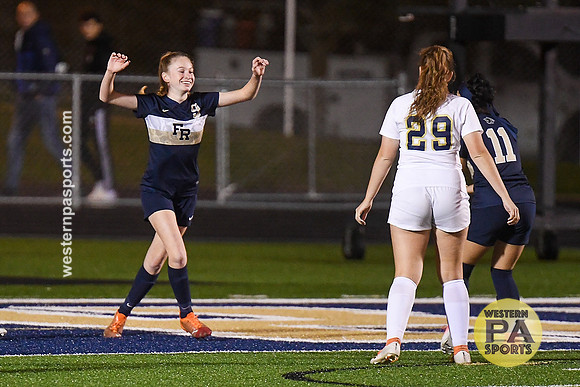 Girls Soccer-FR vs Kiski Area_20210930-KR1_6173