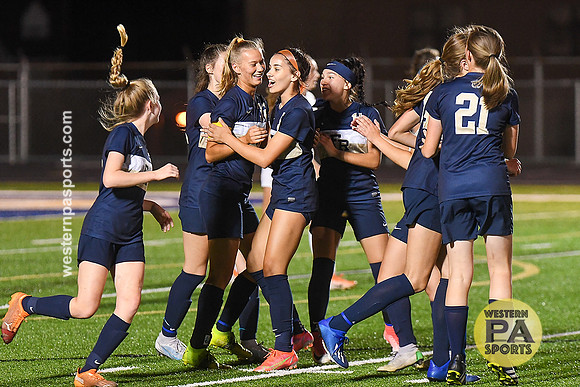 Girls Soccer-FR vs Kiski Area_20210930-KR1_6472