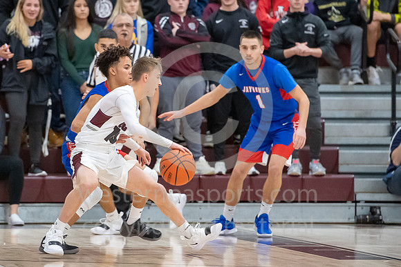 Boys Basketball_GCC vs Jeannette_20181222-KR1_2891