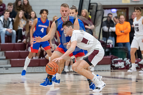 Boys Basketball_GCC vs Jeannette_20181222-KR1_2919