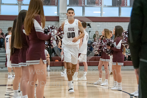 Boys Basketball_GCC vs Jeannette_20181222-KR5_6771