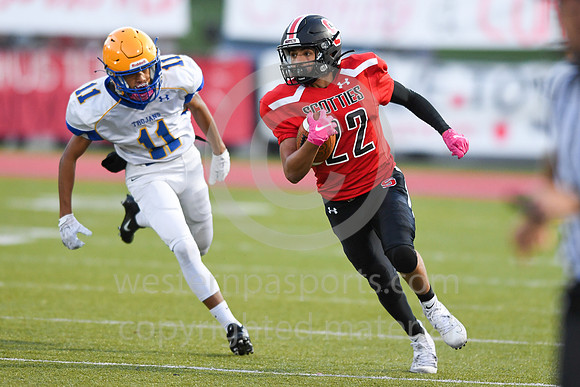 Football-Southmoreland vs Derry_20211001-KR1_7719
