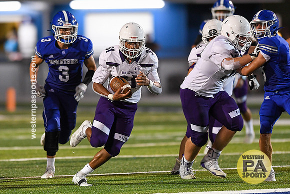Football-Hempfield vs Baldwin_20211008-KR1_0369