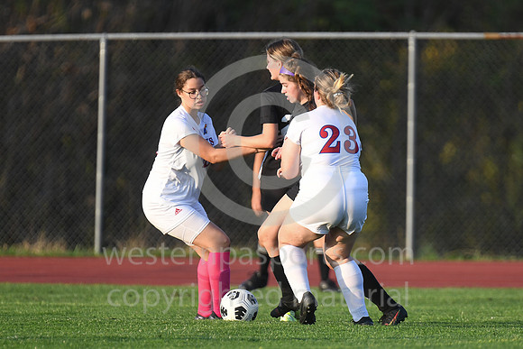 Girls Soccer-GCC vs Jeannette_20211014-KR1_8680