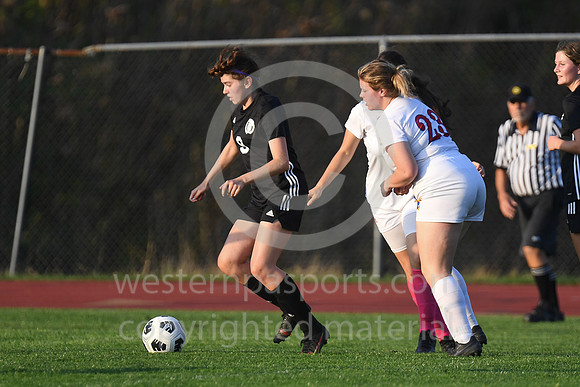 Girls Soccer-GCC vs Jeannette_20211014-KR1_8683