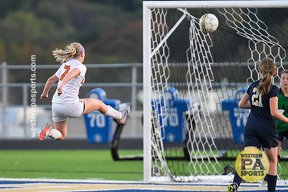 Girlis Soccer-FR vs Latrobe_20211020-KR1_5087
