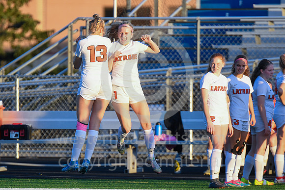 Girls Soccer-FR vs Latrobe_20211020-KR1_4520