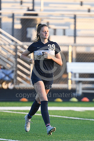 Girls Soccer-FR vs Latrobe_20211020-KR1_4670