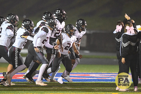 Football-Jeannette vs GCC_20211022-WP1_1870
