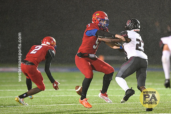 Football-Jeannette vs GCC_20211022-WP1_2175
