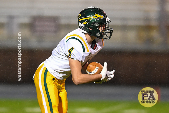 Football-Latrobe vs PT_20211029-KR1_9240