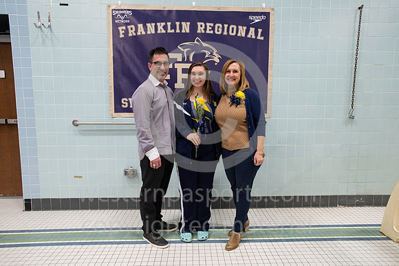 FR Swim Sr Night_20200131-BR2_0120