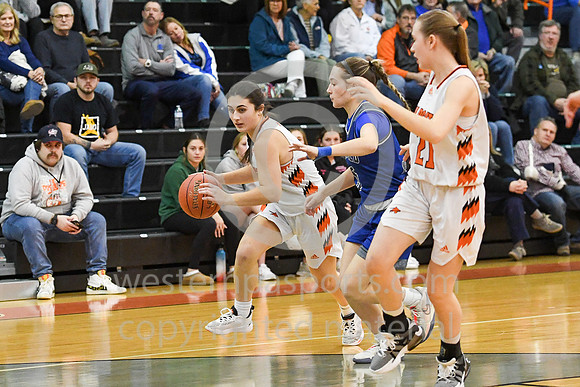 Girls Hoops_Latrobe vs Hempfield_20240123-KR1_7014