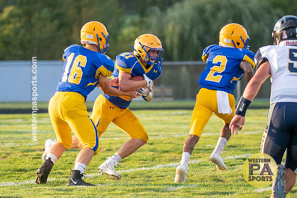 Football-Derry vs Freeport_20190830-KR1_8275