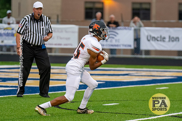 Football-FR vs Latrobe_20190906-KR1_7746