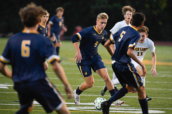 101321-Boys Soccer-SSA-DeerLakes-BR4--44518
