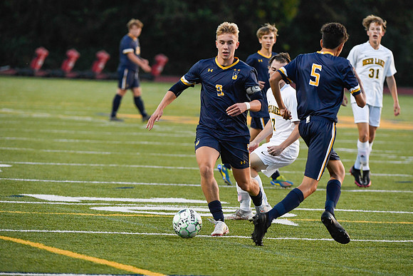 101321-Boys Soccer-SSA-DeerLakes-BR4--44524