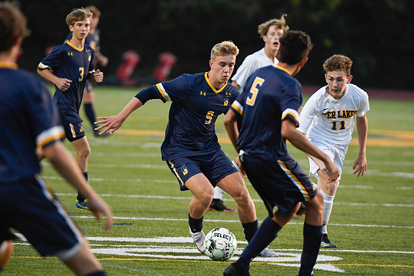 101321-Boys Soccer-SSA-DeerLakes-BR4--44519