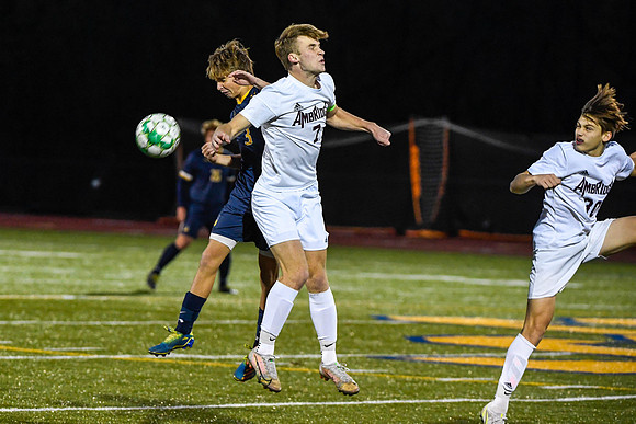 102821-Boys Soccer-SSA-Ambridge-BR4-41524