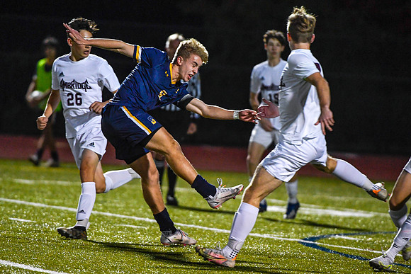 102821-Boys Soccer-SSA-Ambridge-BR4-41591