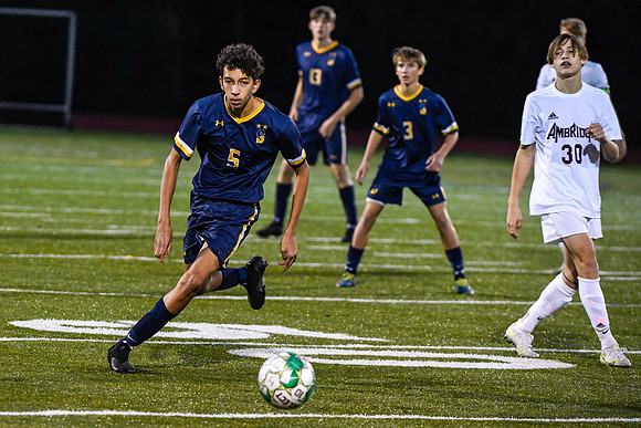 102821-Boys Soccer-SSA-Ambridge-BR4-41495