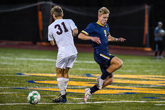 102821-Boys Soccer-SSA-Ambridge-BR4-41481