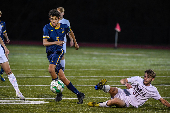 102821-Boys Soccer-SSA-Ambridge-BR4-41489