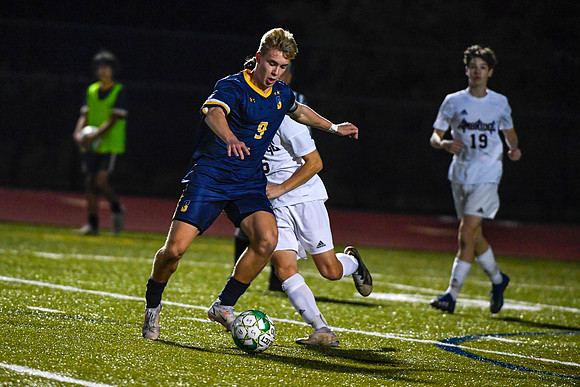 102821-Boys Soccer-SSA-Ambridge-BR4-41588