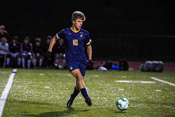 102821-Boys Soccer-SSA-Ambridge-BR4-41557