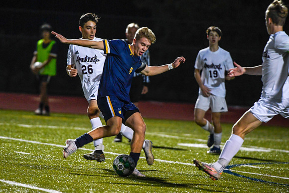 102821-Boys Soccer-SSA-Ambridge-BR4-41590