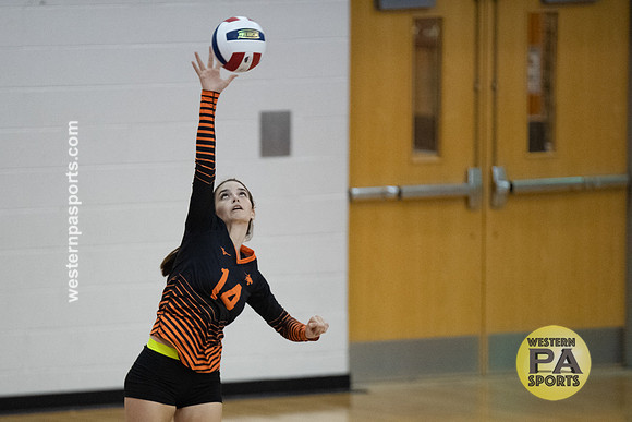 Girls Volleyball-Latrobe vs Penn Hills20190917-2417