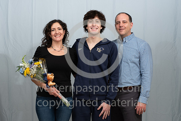 2024 FR Swim Senior Night_20240201-KR5_3158