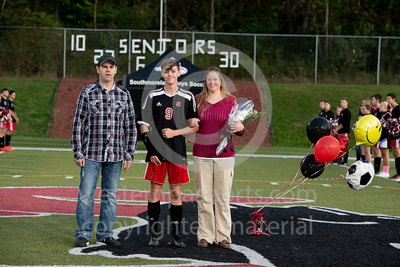 101019-Boys Soccer-Southmoreland vs Yough--7