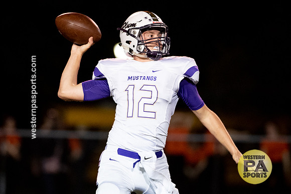 101119-Football-Latrobe-vs-Plum-6781
